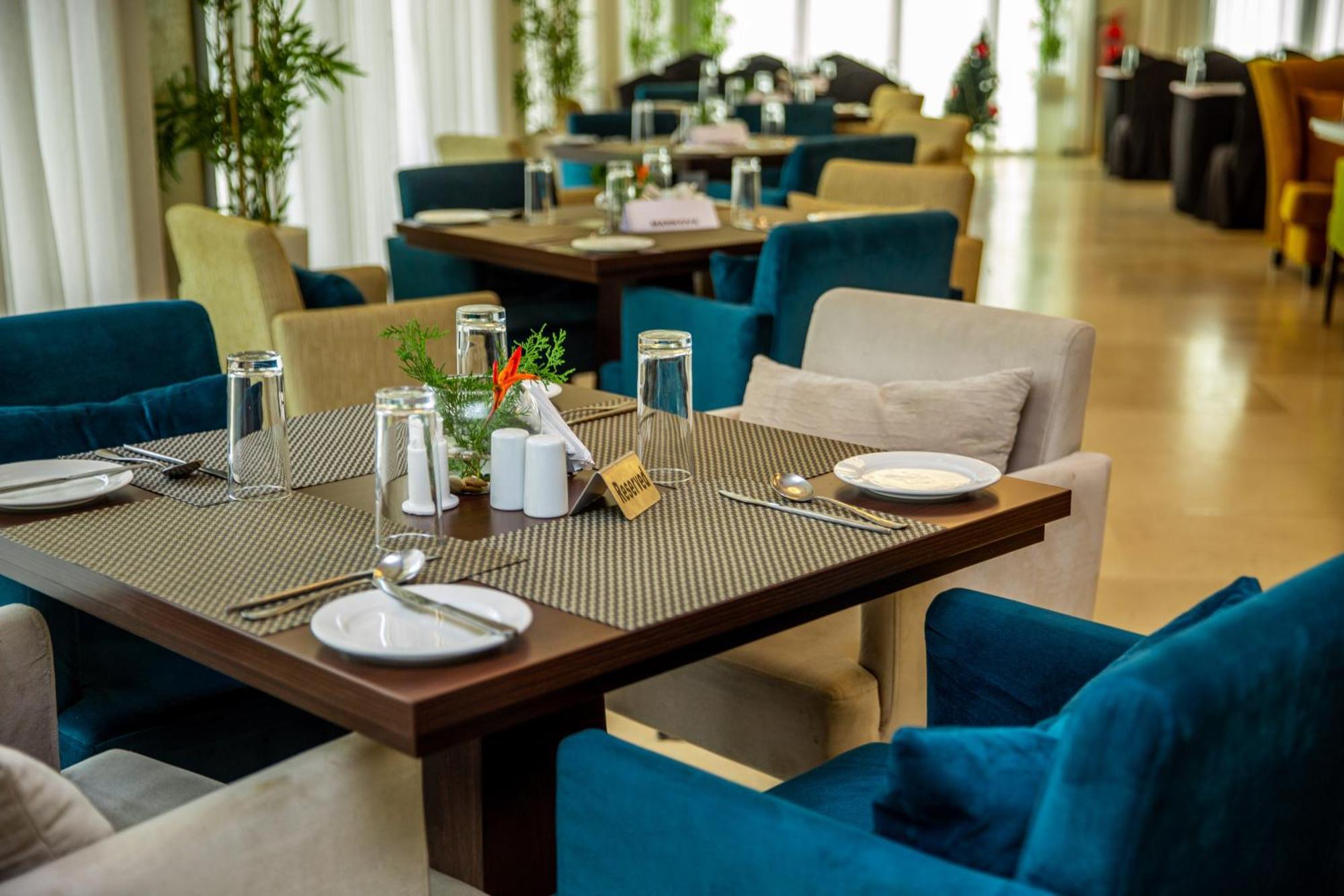 Lakowe Lakes Hotel, Golf And Country Estate By Newmark Lagos Dış mekan fotoğraf