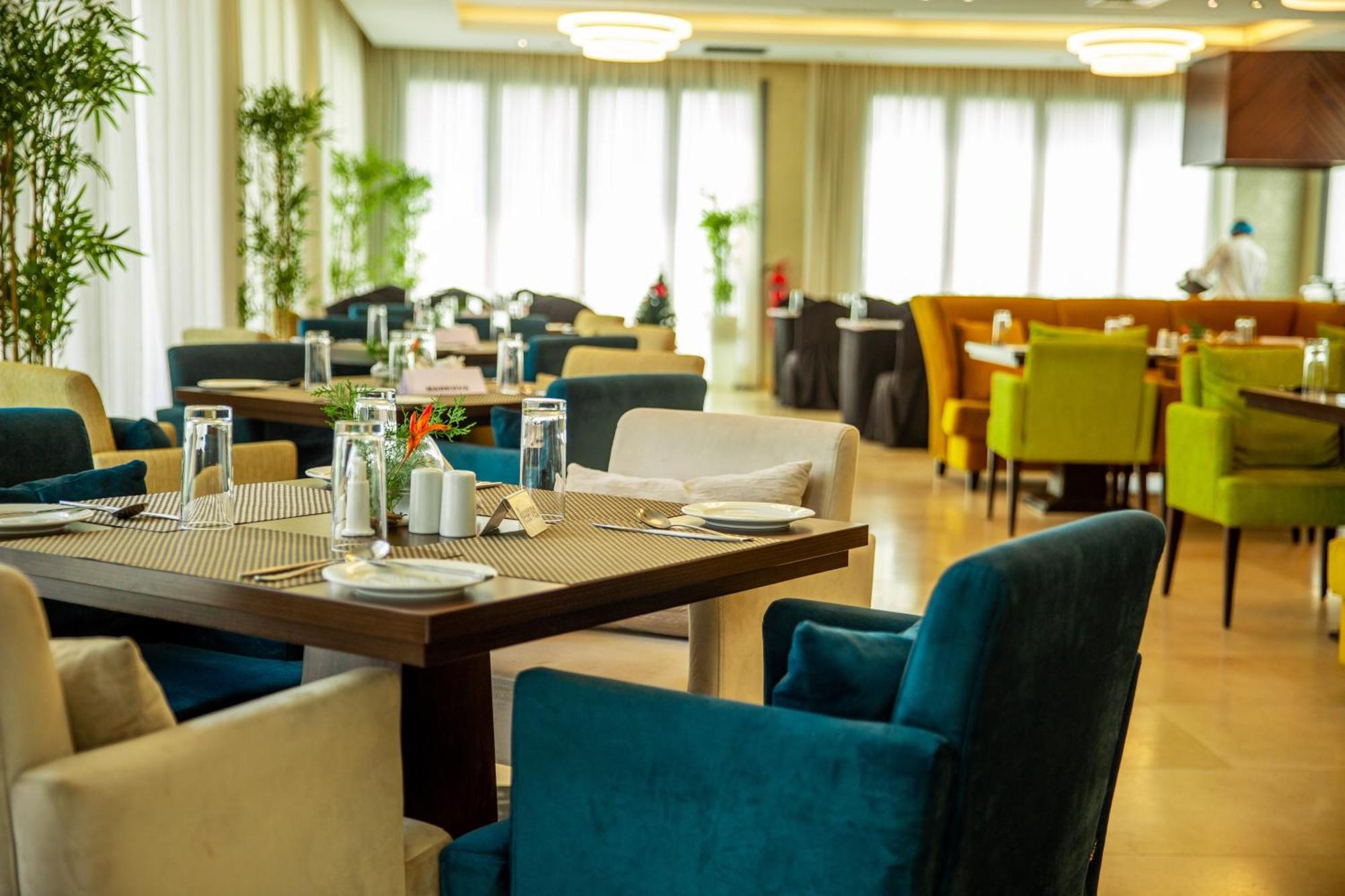 Lakowe Lakes Hotel, Golf And Country Estate By Newmark Lagos Dış mekan fotoğraf